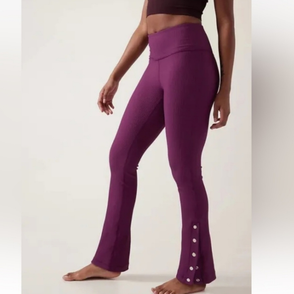 Athleta elation Leggings with Button Detail